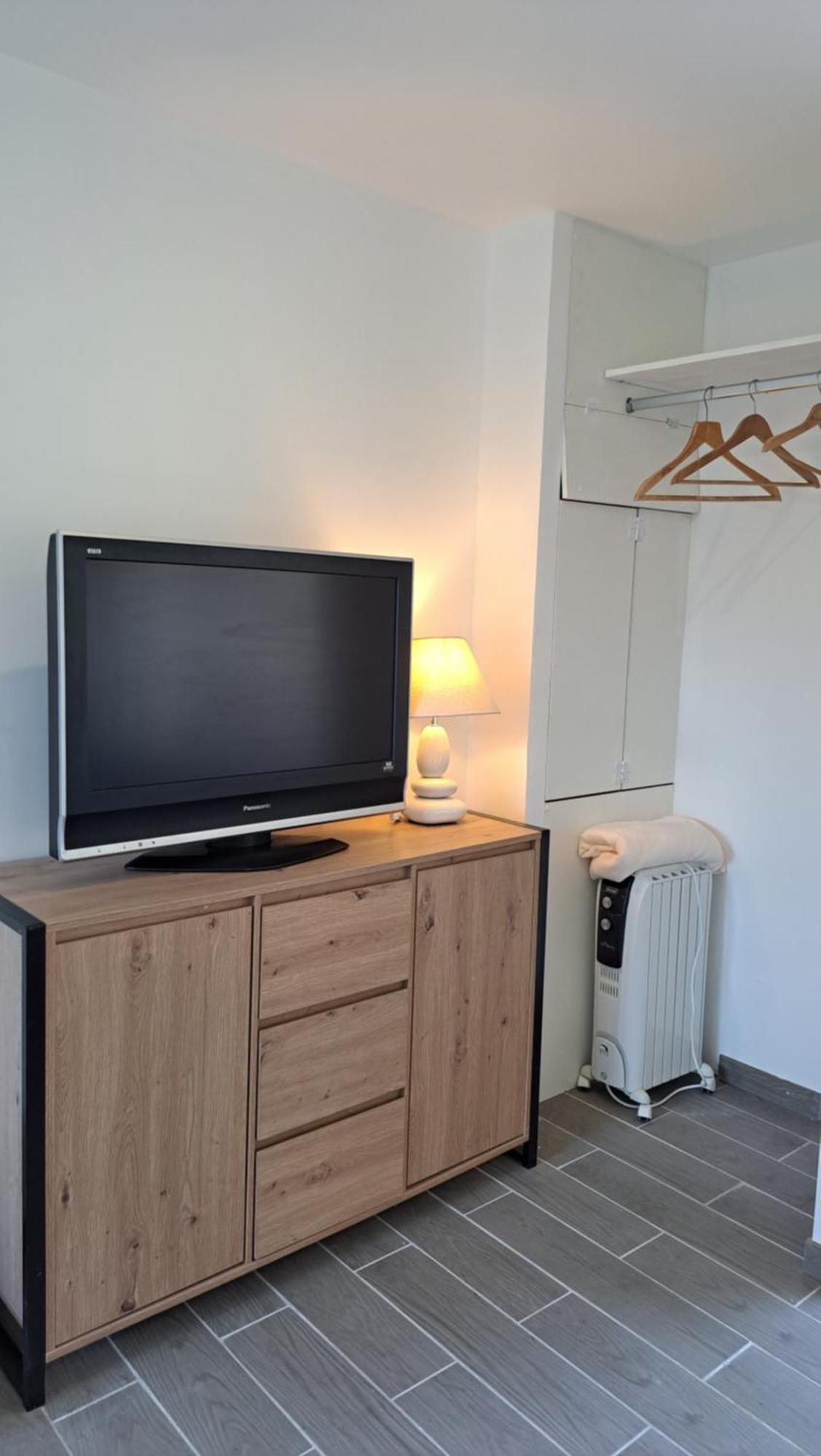 Equipe Avec Parking Isle Sur La Sorgue Apartment L'Isle-sur-la-Sorgue