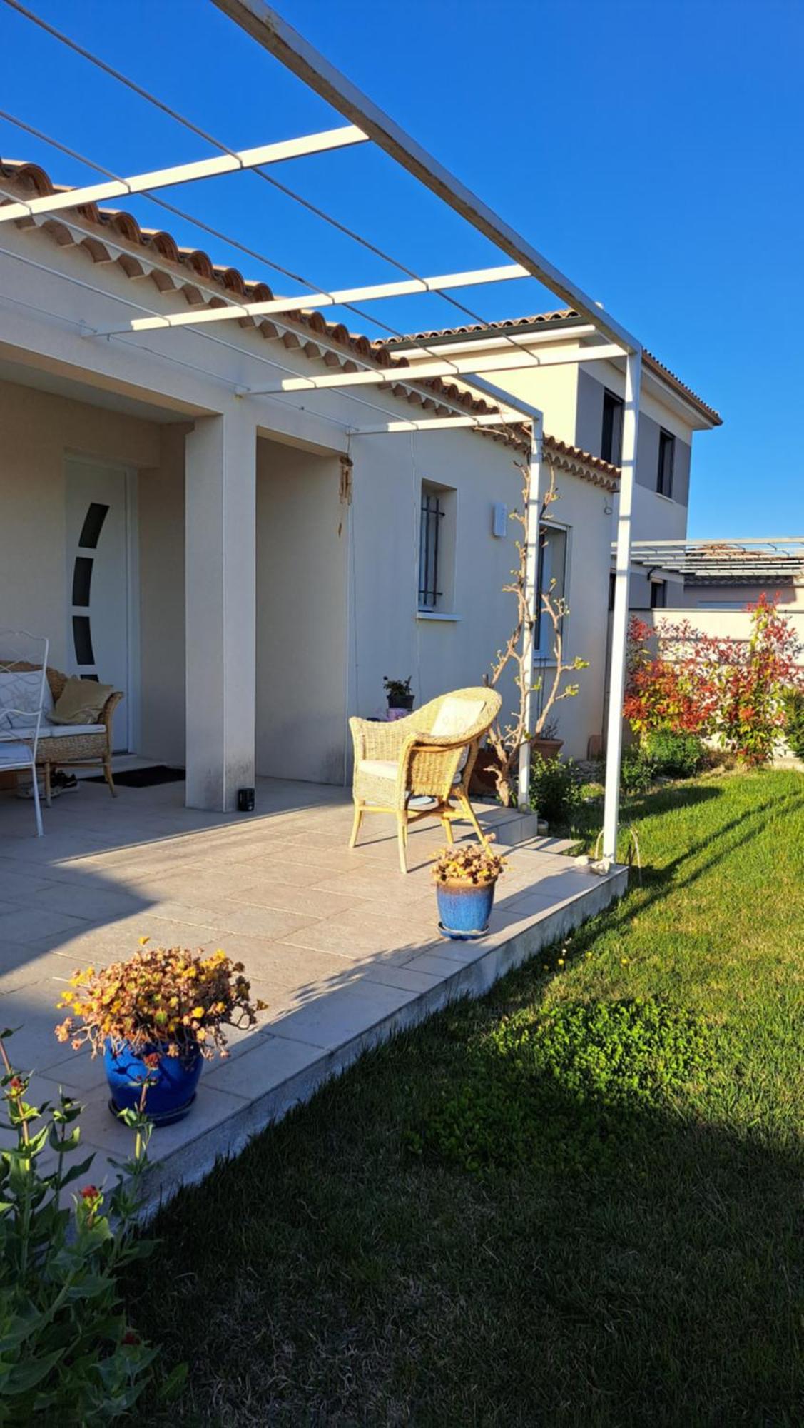 Apartment Equipe Avec Parking Isle Sur La Sorgue L'Isle-sur-la-Sorgue